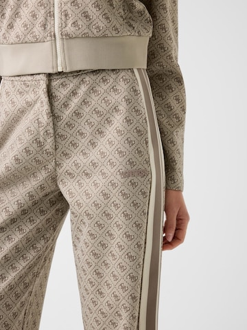 GUESS Slimfit Hose in Braun
