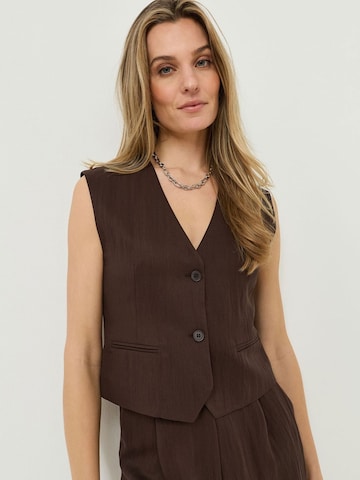 Gilet de costume 'Grainau' Tamaris en marron : devant