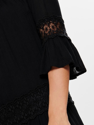 Robe 'Tyra' ONLY en noir