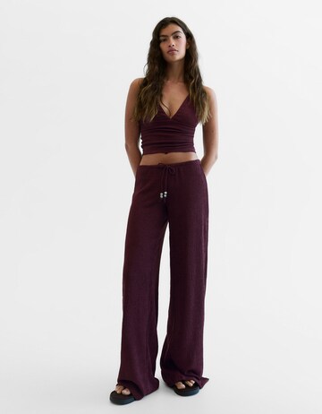 Bershka Szeroka nogawka Spodnie w kolorze fioletowy: przód