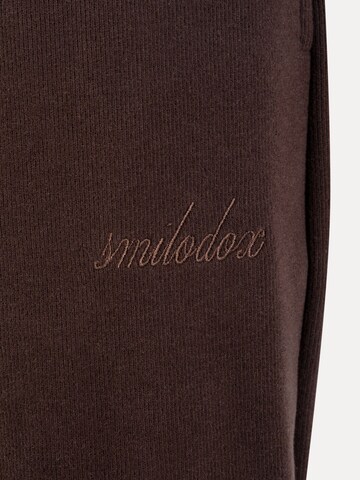 Loosefit Pantalon Smilodox en marron