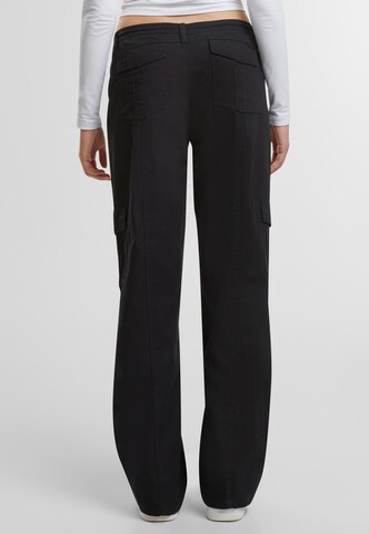 regular Pantaloni cargo di Karl Kani in nero