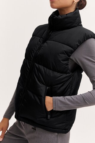b.young Vest 'Bomina' in Black