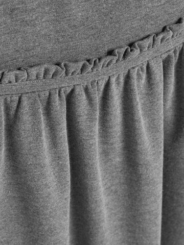 Robe Next en gris