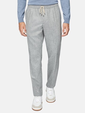 Boggi Milano Slim fit Trousers in Grey: front