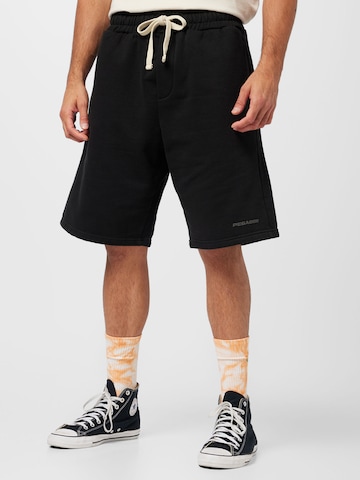 Pegador Wide Leg Shorts in Schwarz: Vorderseite