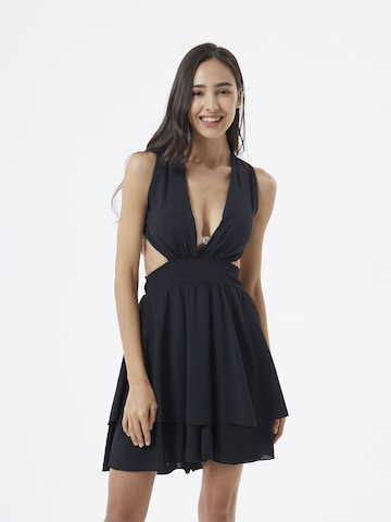 AIKI KEYLOOK Jumpsuit 'Shapeofyou' in Black: front