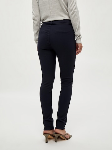 minus Skinny Hose 'Carma' in Blau