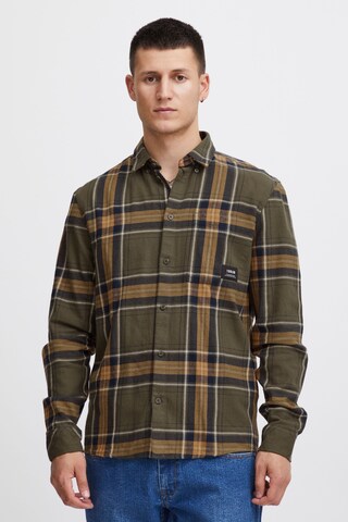 !Solid - Ajuste regular Camisa 'Brandt' en verde: frente