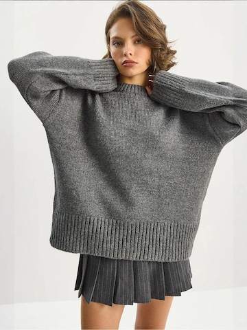Pullover di Bianco Lucci in grigio