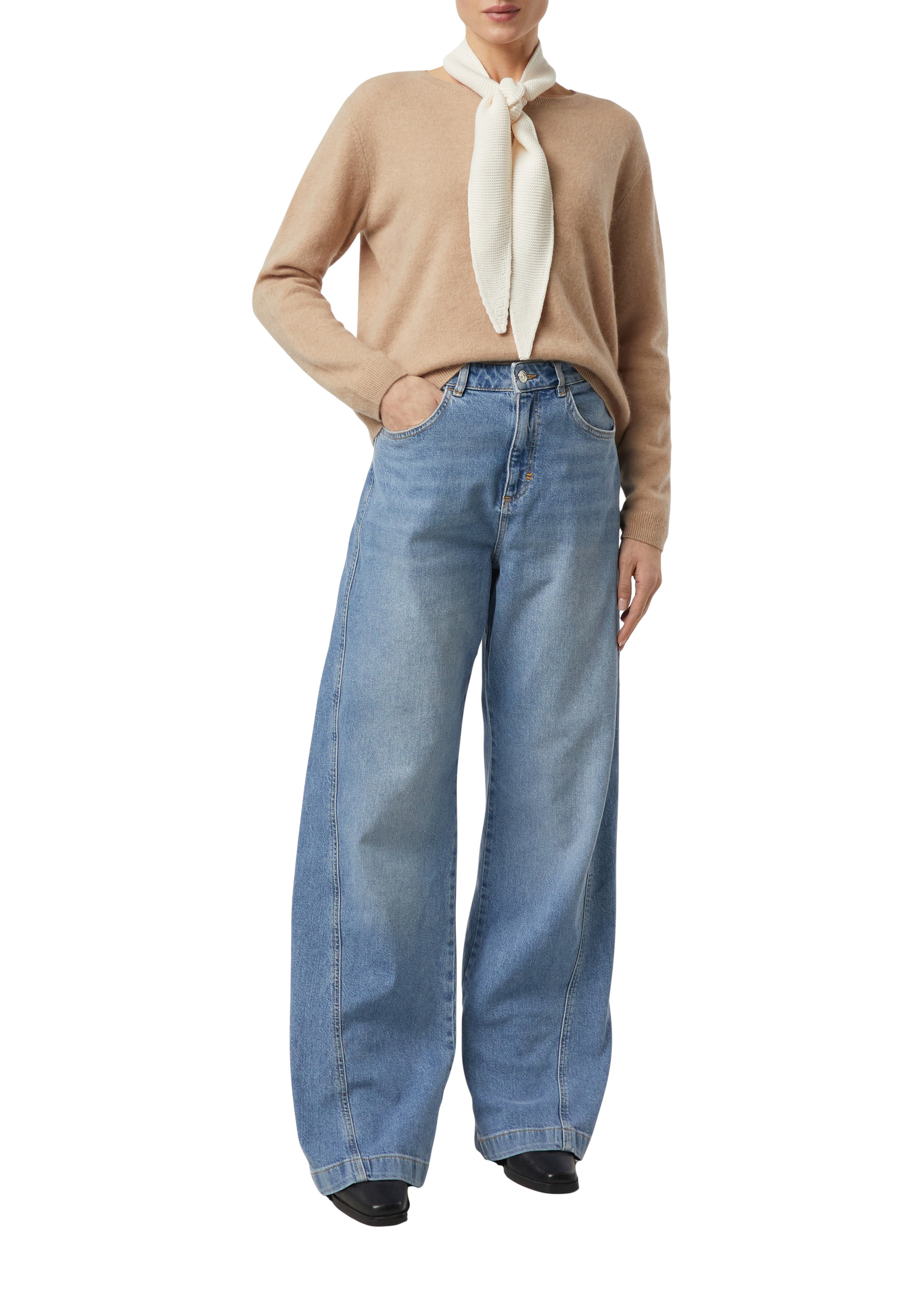 COMMA Κασκόλ σε μπεζ