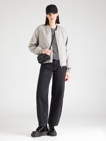 Veste mi-saison 'JDYHAZEN SHINE' JDY en gris