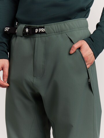 Regular Pantalon de sport 'PRTLuton' PROTEST en vert