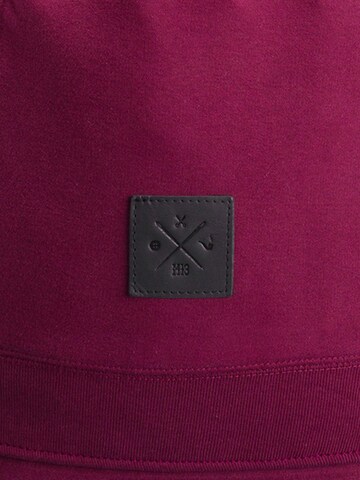 Manufaktur13 Athletic Gym Bag 'Hoodie' in Red