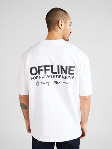 Pegador - Camiseta 'FURBER' en blanco: frente