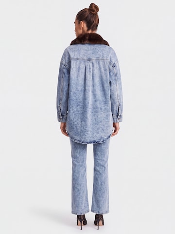 APART Blouse in Blue