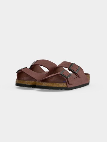 BIRKENSTOCK Pantofle 'Arizona' – červená