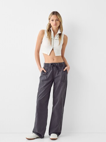 Bershka Wide Leg Hose in Grau