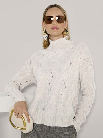 MADELEINE Trui in Wit