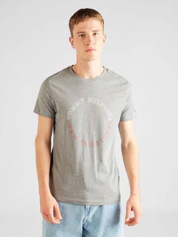 T-Shirt TOMMY HILFIGER en gris : devant