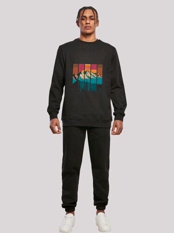 F4NT4STIC Sweatshirt 'Berg Sonnenuntergang Retro' in Black