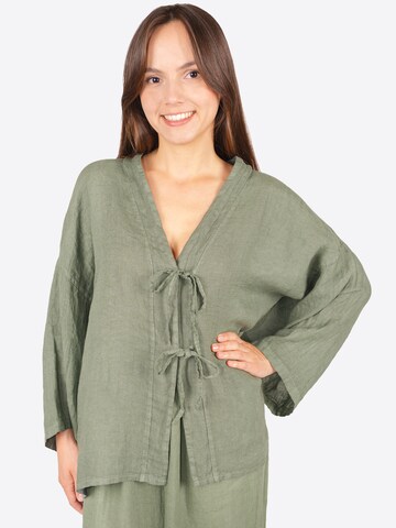 Seasons of April Blouse ' GIANNA ' in Green: front