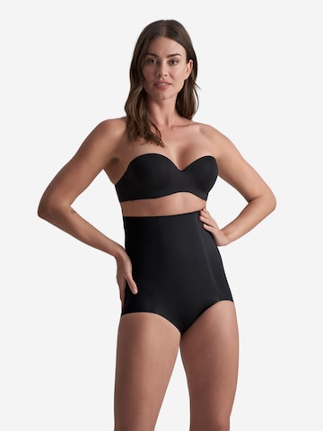 Slip scultant 'Smooth Essentials High Waist Brief' Bye Bra en noir : devant
