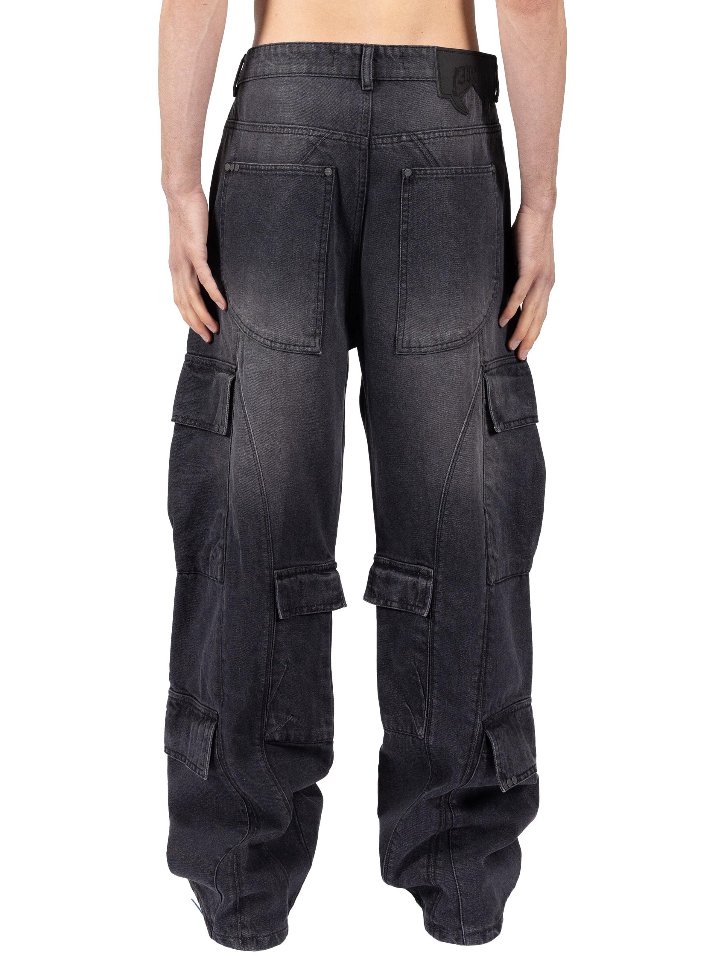 FAVELA Baggy Cargo Jeans in Black