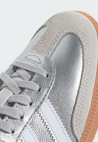Baskets 'Samba' ADIDAS ORIGINALS en argent