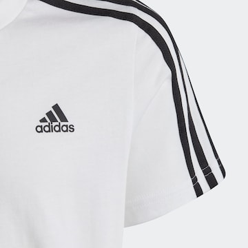 ADIDAS SPORTSWEAR - Camisa funcionais 'Essentials 3-Stripes ' em branco