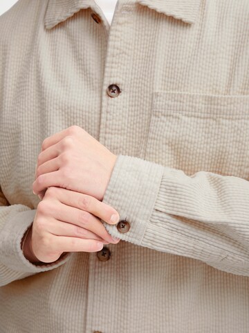 !Solid - Ajuste regular Camisa 'Ingvi' en beige