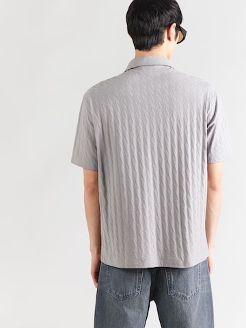 ARMANI EXCHANGE T-shirt i grå