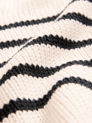 Next Pullover in Beige