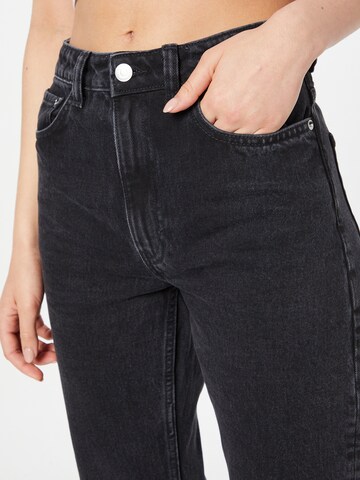 regular Jeans 'Voyage' di WEEKDAY in nero