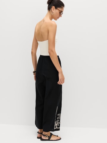 Marks & Spencer Wide leg Broek in Zwart