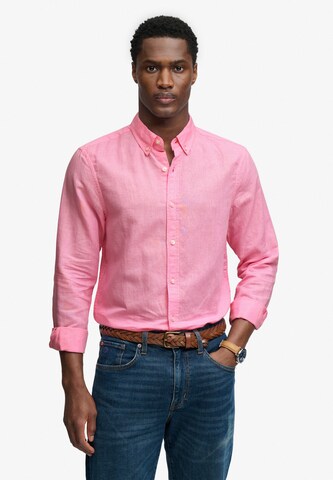Coupe regular Chemise Superdry & Co en rose : devant