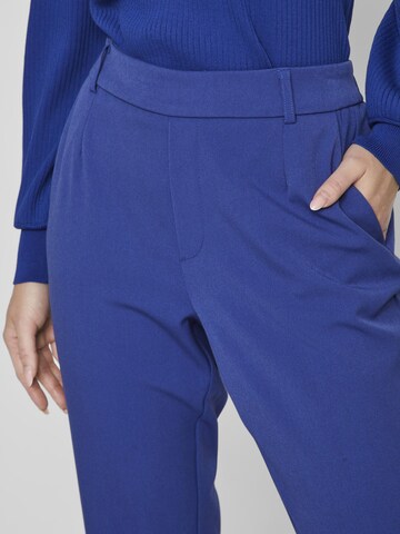 VILA Slimfit Παντελόνι πλισέ 'VIVARONE' σε μπλε