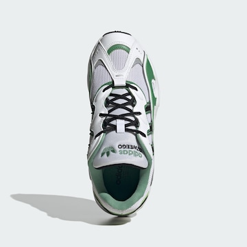 ADIDAS ORIGINALS Sneakers 'OZWEEGO OG' in White