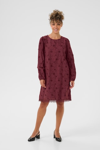 Rochie de la Cream pe roșu
