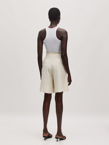 EDITED Wide leg Broek 'Amy' in Beige