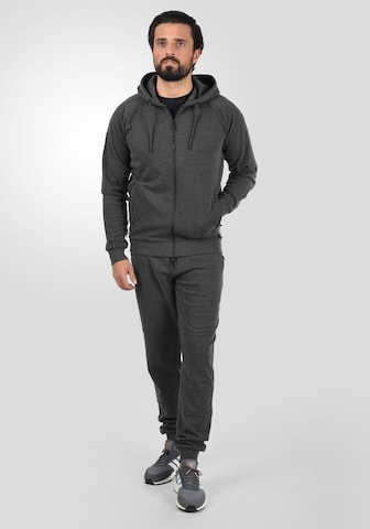 !Solid Zip-Up Hoodie 'Gelbert' in Grey