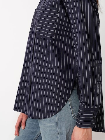 DESOTO Blouse in Blue