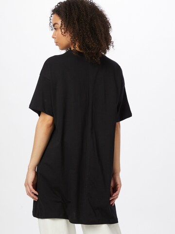 Moves Oversized shirt 'Sarali' in Zwart