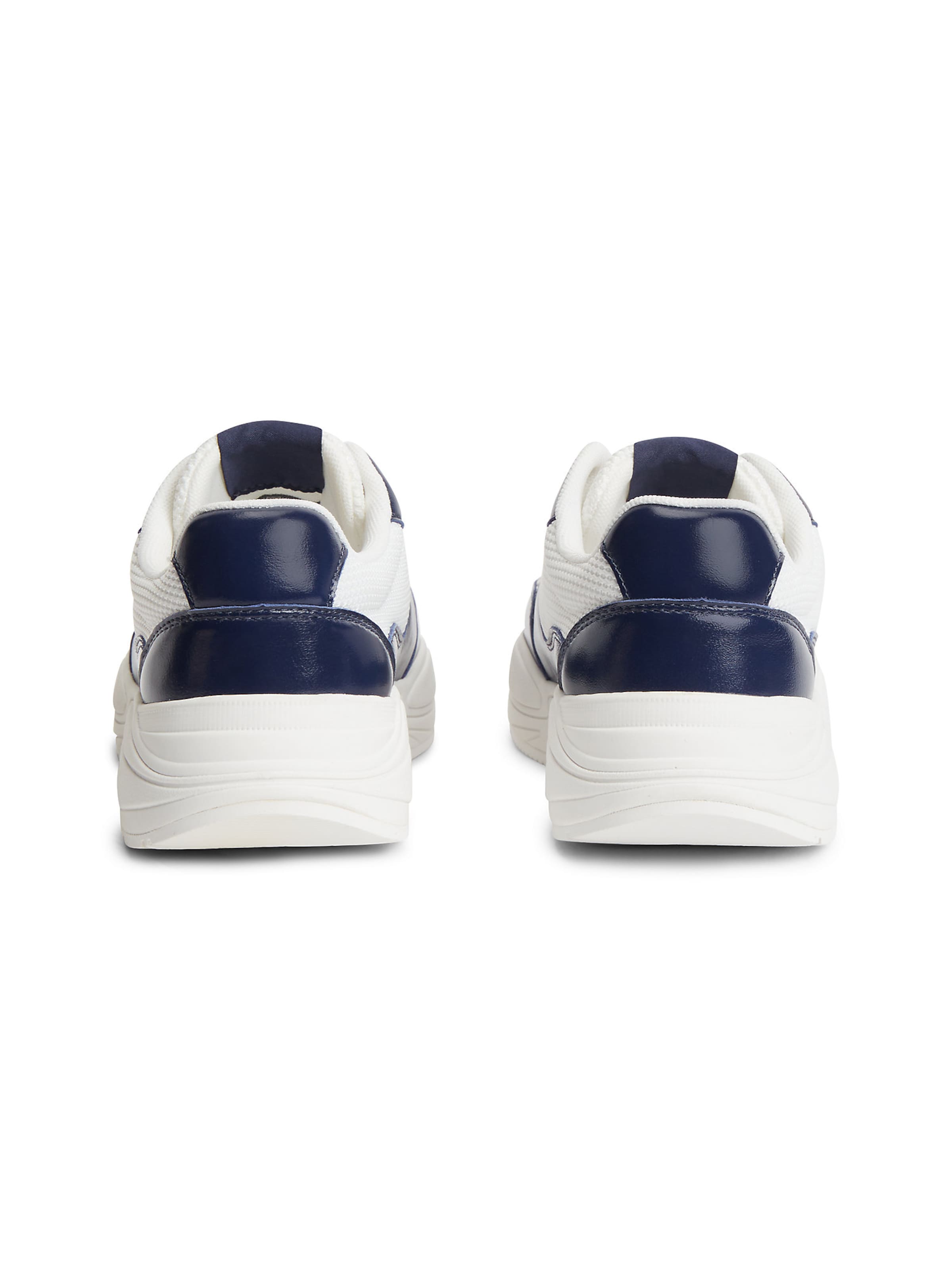 Baskets basses TOMMY HILFIGER en blanc