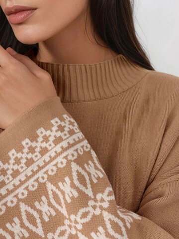 Pullover di My fashion in marrone