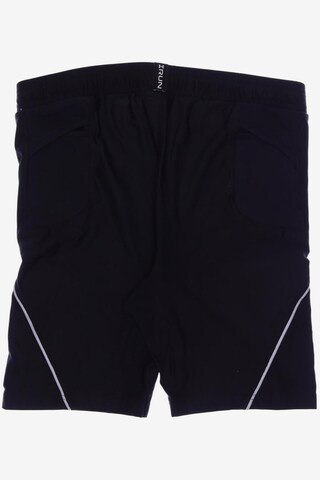UNDER ARMOUR Shorts in 35-36 in Black