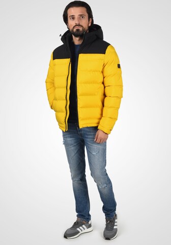 Veste d’hiver 'Gaius' INDICODE JEANS en jaune