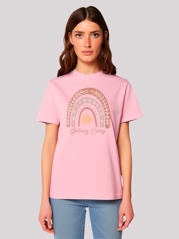 F4NT4STIC Shirt 'Getting cozy fall rainbow' in Roze: voorkant