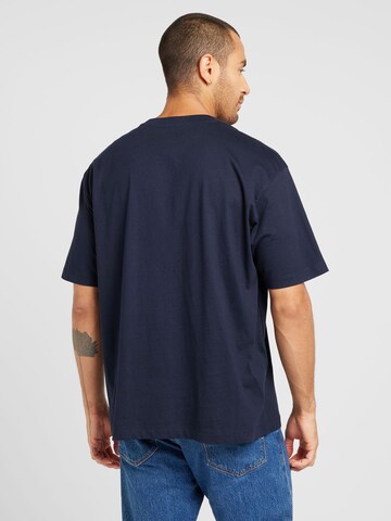 Tricou de la GUESS JEANS pe albastru