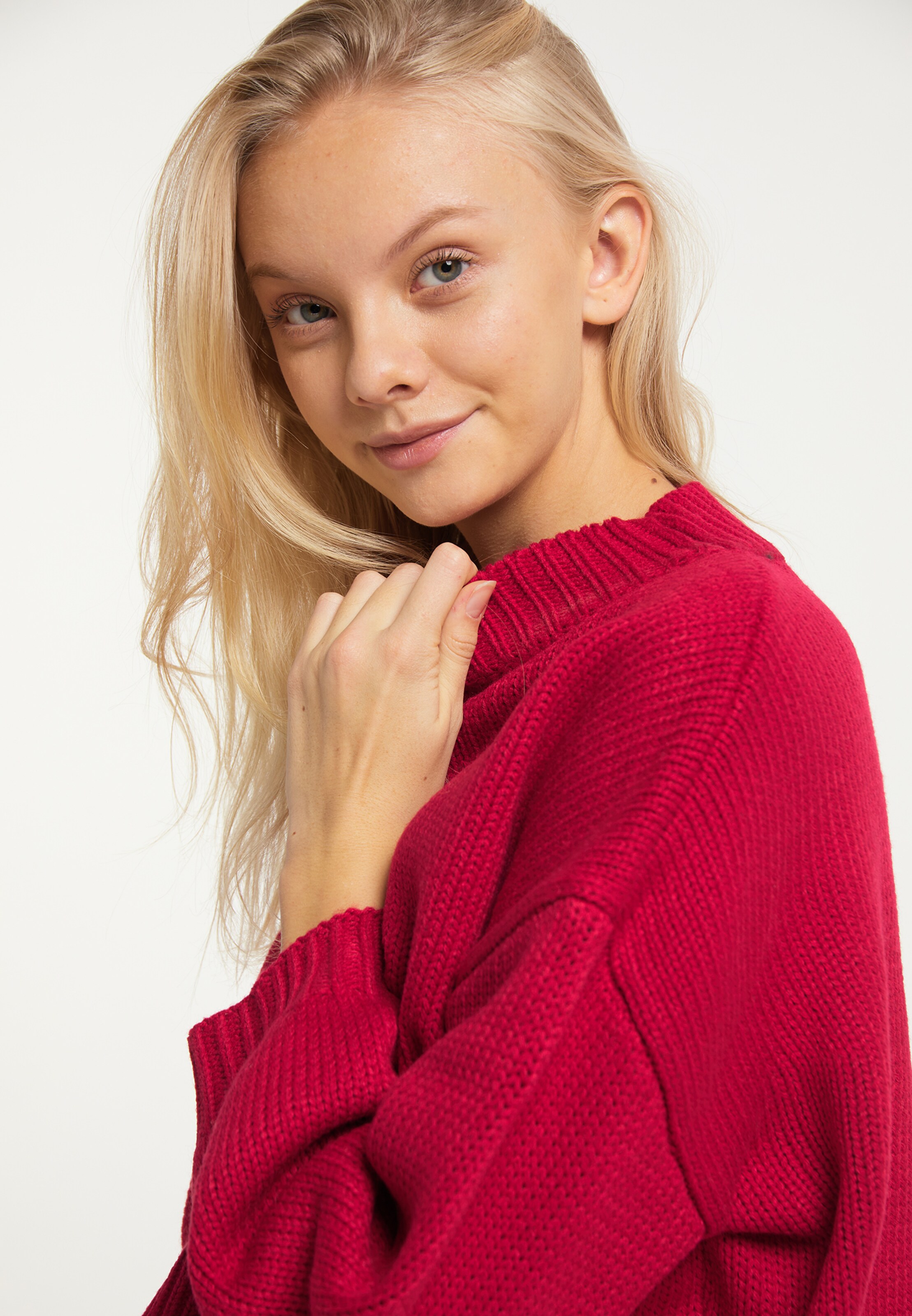 MYMO Pullover in Cranberry 
